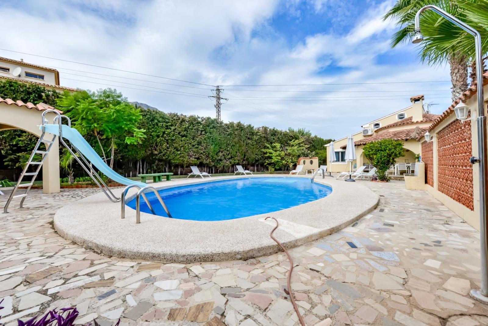 Villas Guzman - Xenia Calp Dış mekan fotoğraf