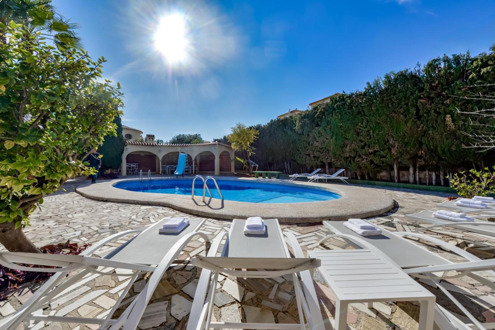 Villas Guzman - Xenia Calp Dış mekan fotoğraf