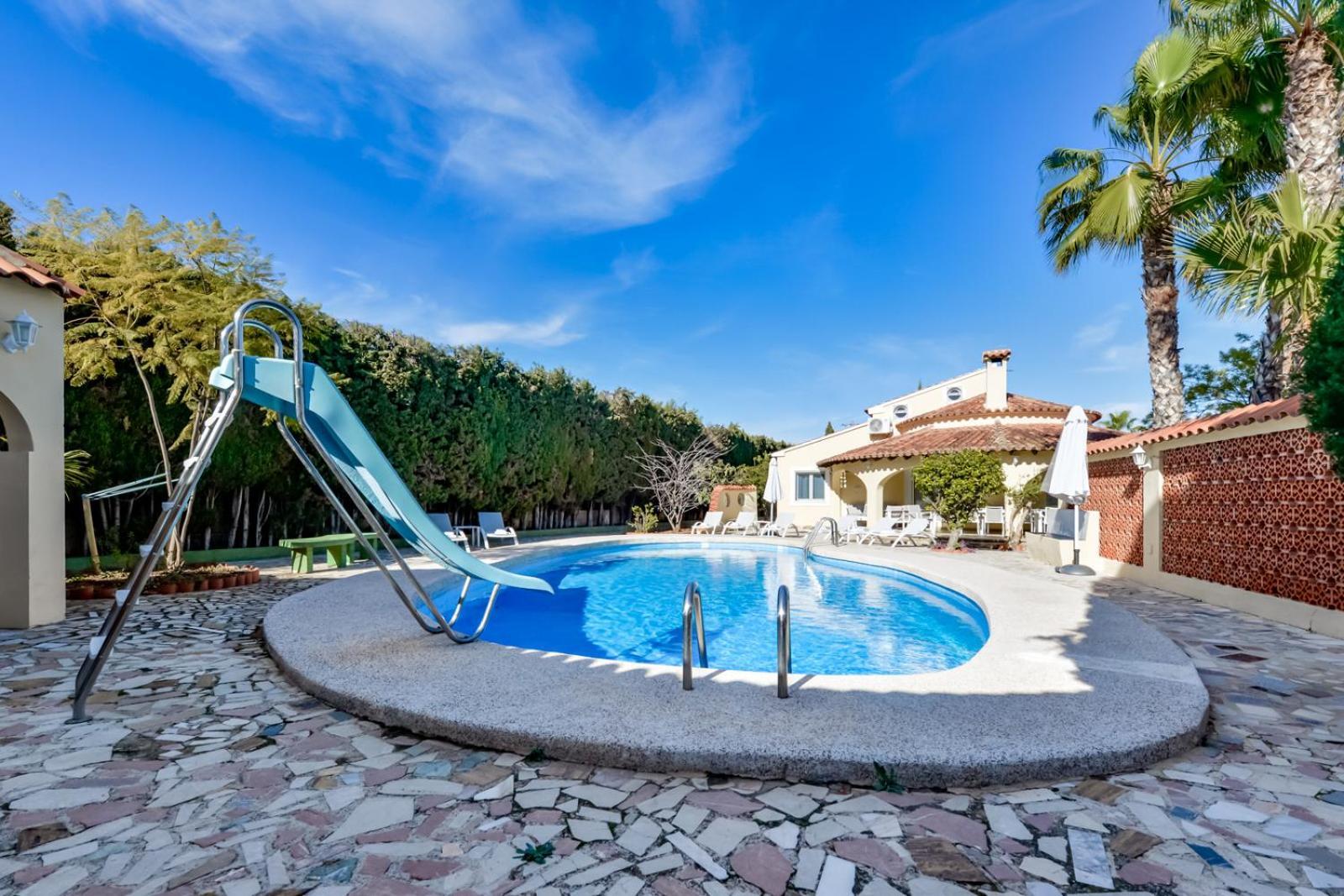 Villas Guzman - Xenia Calp Dış mekan fotoğraf